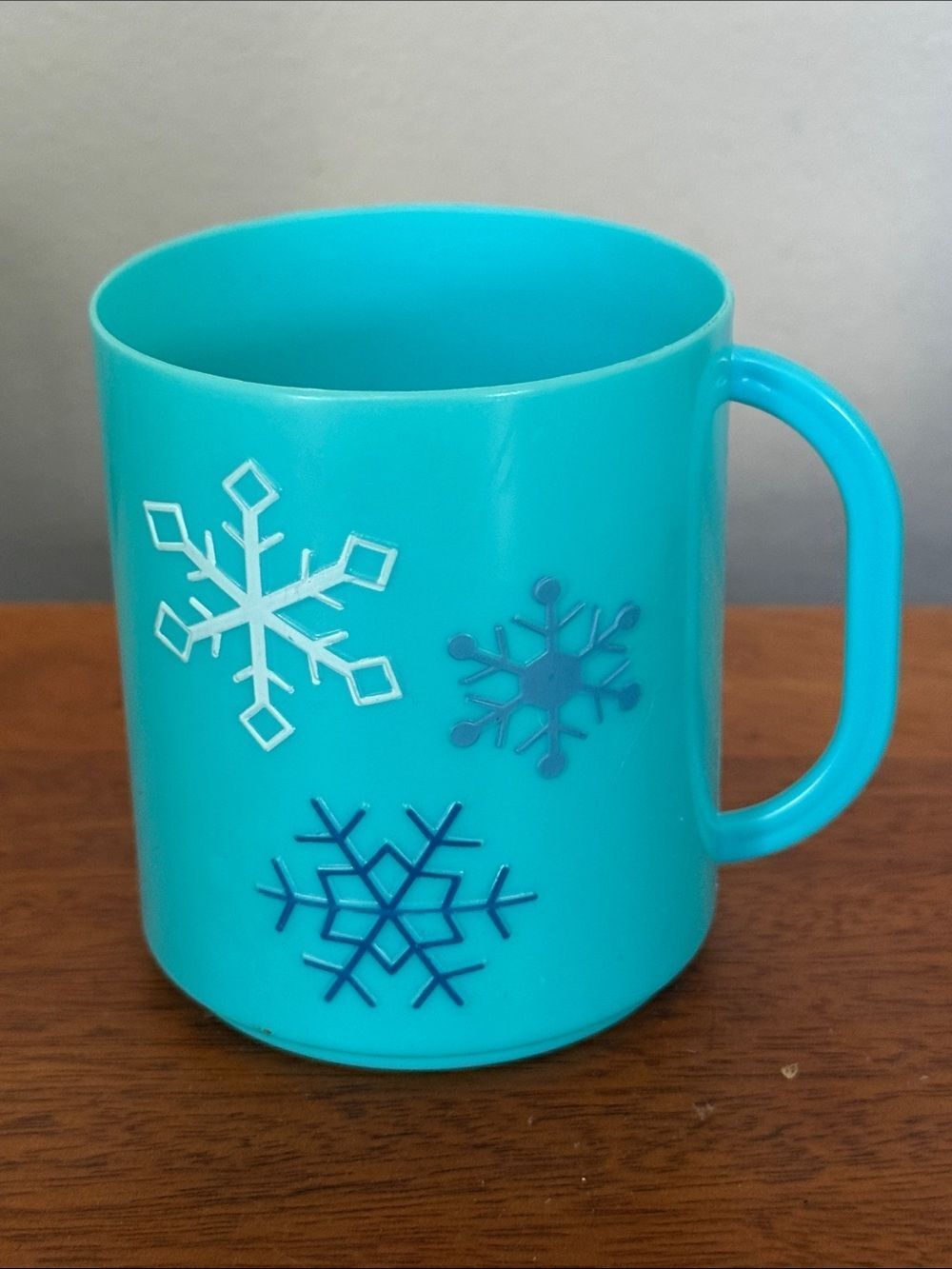 Oriental Trading Company!
Turquoise Snowflake Plastic Children’s Mug!